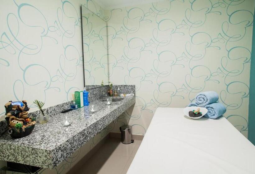 Carnaval Hotel Casino