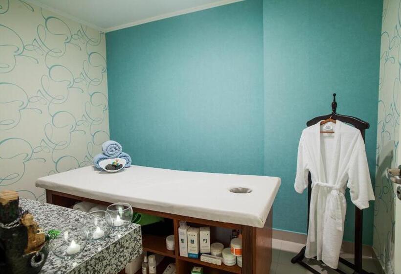 Carnaval Hotel Casino