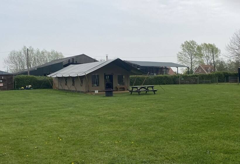 فندق Dawn Chorus Holidays