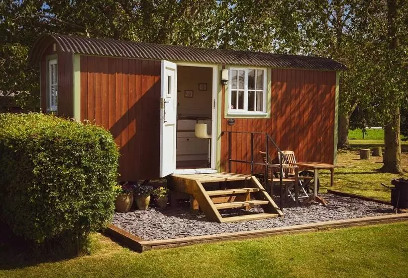 Отель Dawn Chorus Holidays