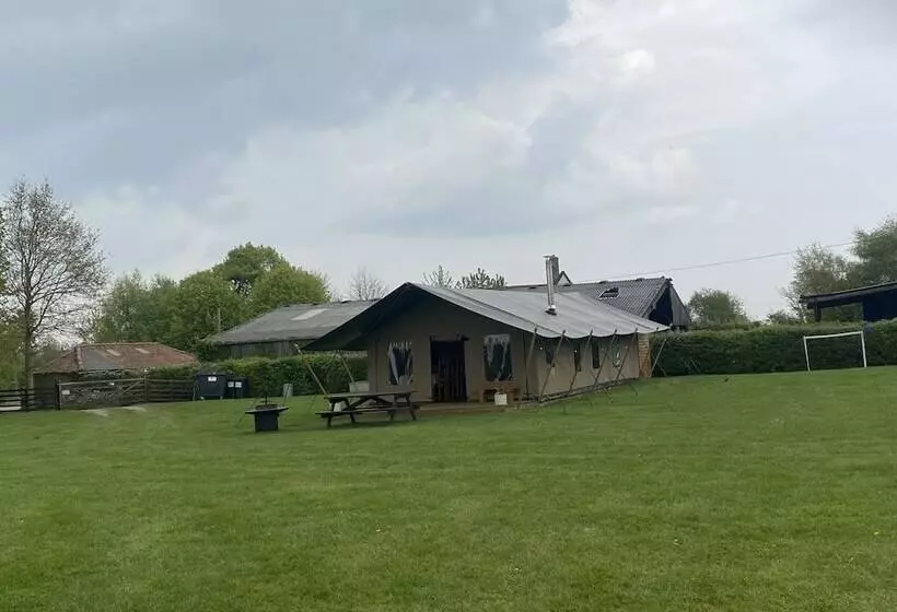 Отель Dawn Chorus Holidays