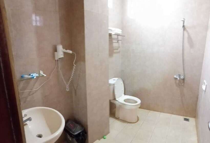 בית מלון כפרי Attanaya Malioboro Suites Yogyakarta