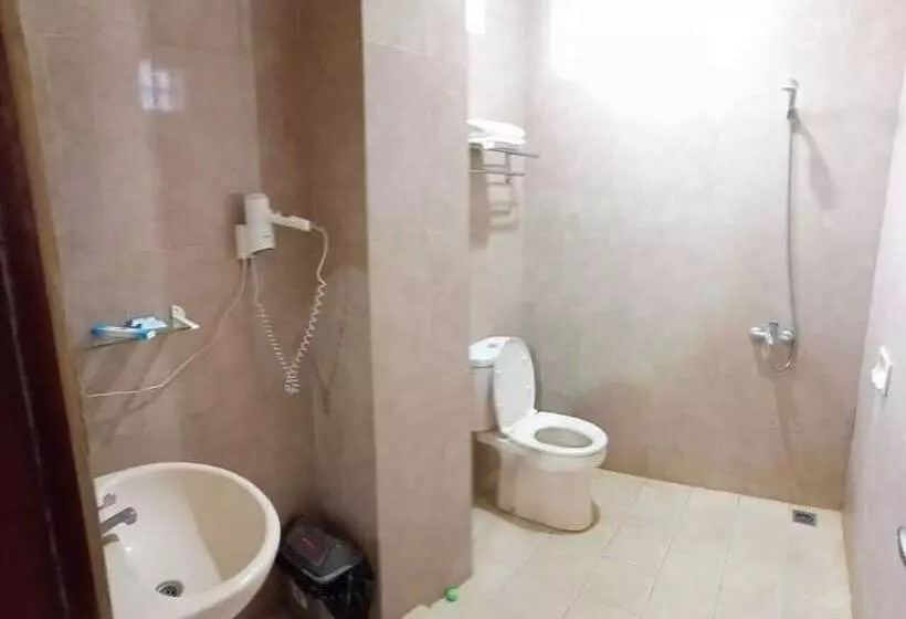 酒店 Attanaya Malioboro Suites Yogyakarta