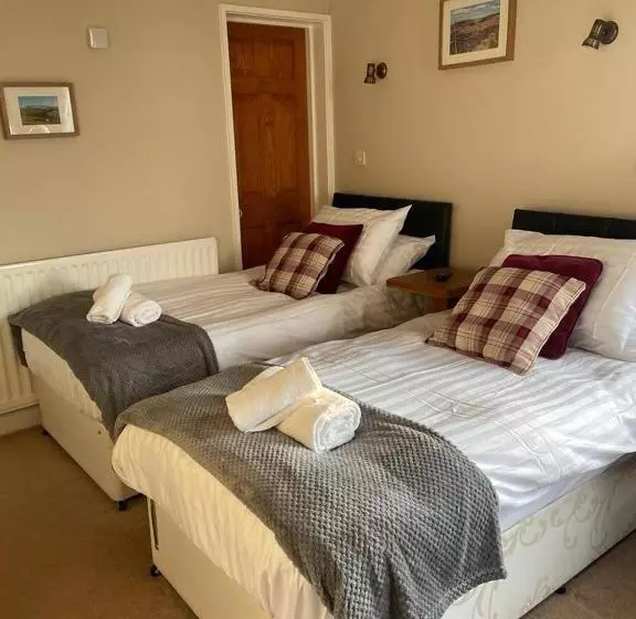 Отель The Board Inn