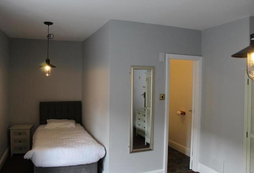 酒店 The Royal Oak