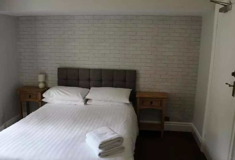 ホテル The Royal Oak