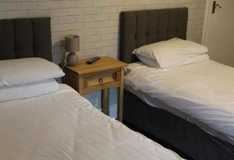 ホテル The Royal Oak