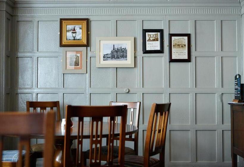 酒店 The Royal Oak