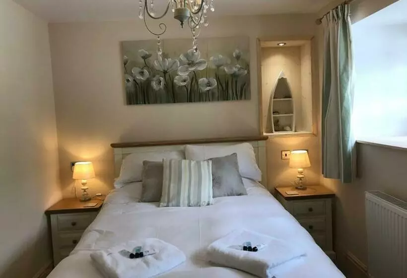 Hotel The Waterwheel