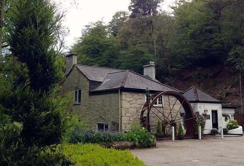 ホテル The Waterwheel