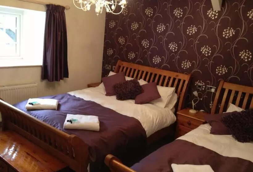 Hotel The Waterwheel