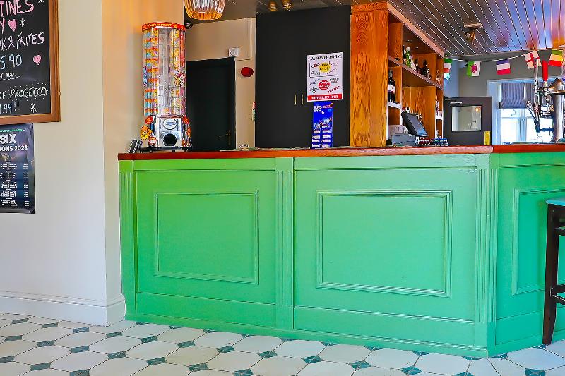 Отель The White Horse