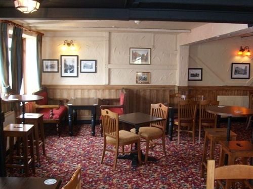 فندق The Windsor Trooper Pub & Inn