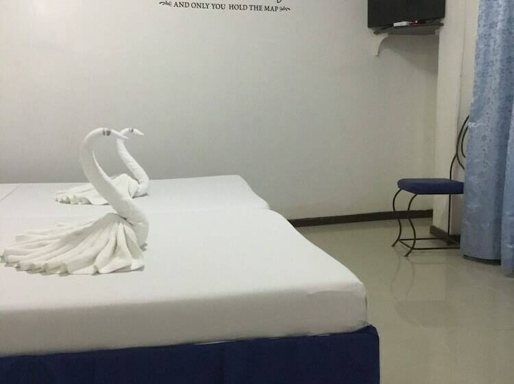 ホテル Villa Romero De Boracay