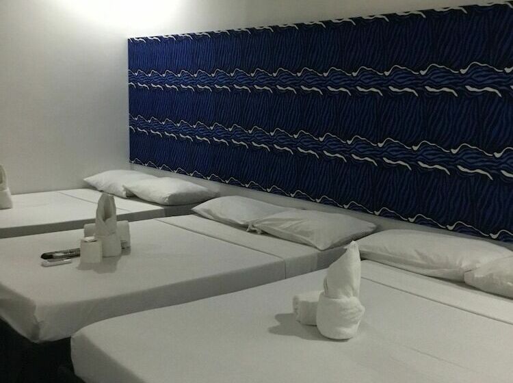 ホテル Villa Romero De Boracay