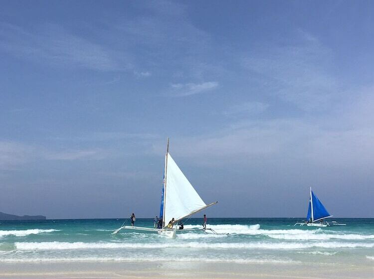 ホテル Villa Romero De Boracay