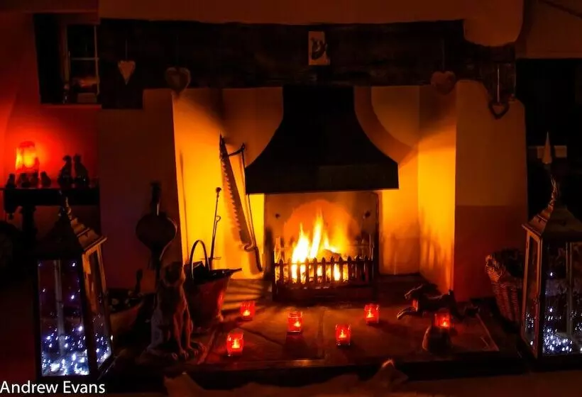 Lea House Bed And Breakfast