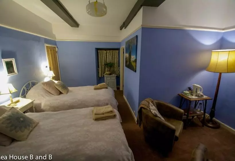 Lea House Bed And Breakfast