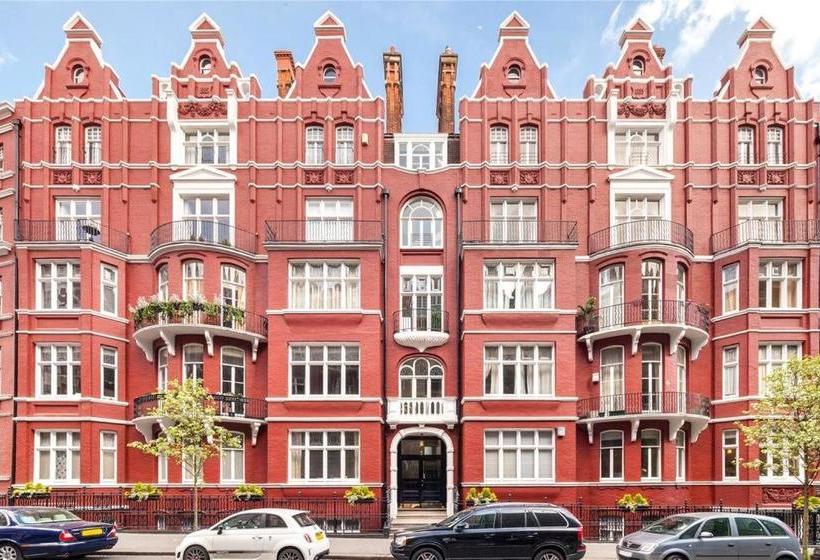 11a Hyde Park Mansions