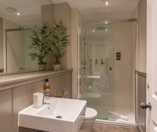 No1 Apartments Edinburgh   George Iv Bridge