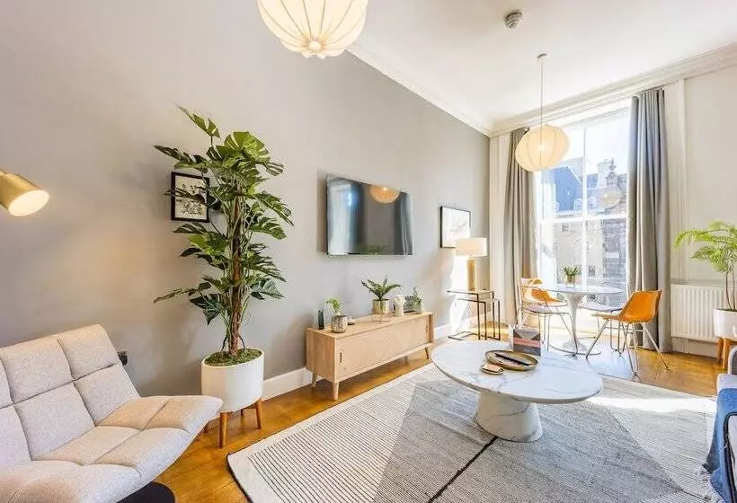 No1 Apartments Edinburgh   George Iv Bridge