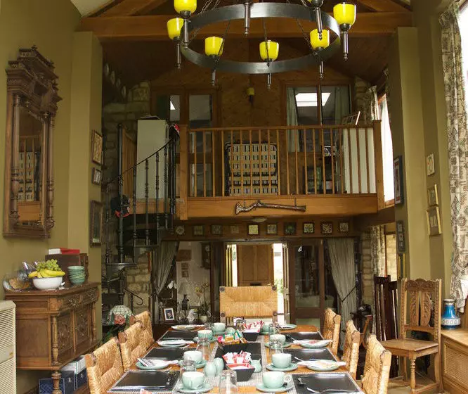 Silverstone Bed And Breakfast