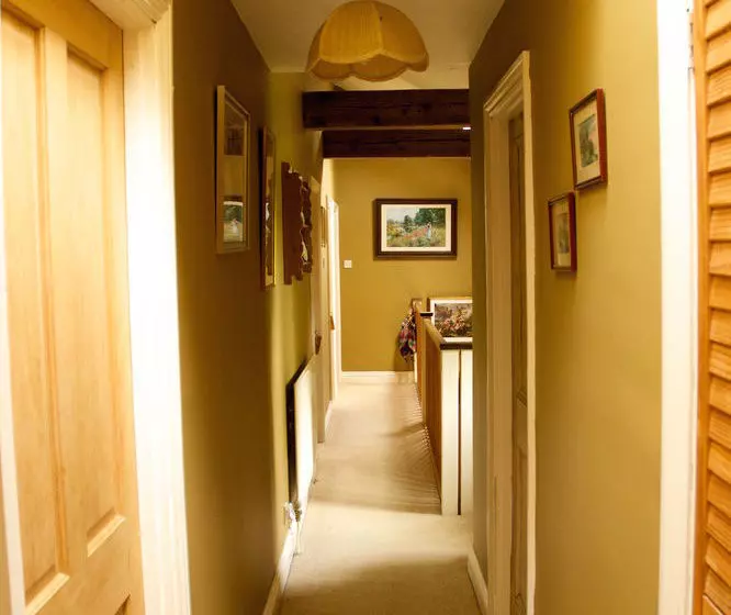 Silverstone Bed And Breakfast