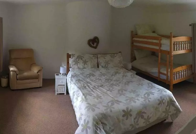 Sweetbriar Cottage B&b And Camping