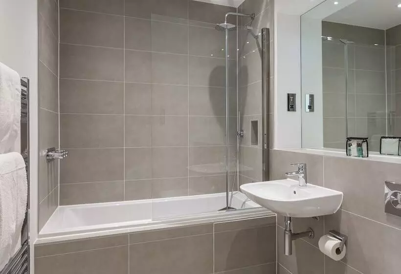 The Heights At Athena Court