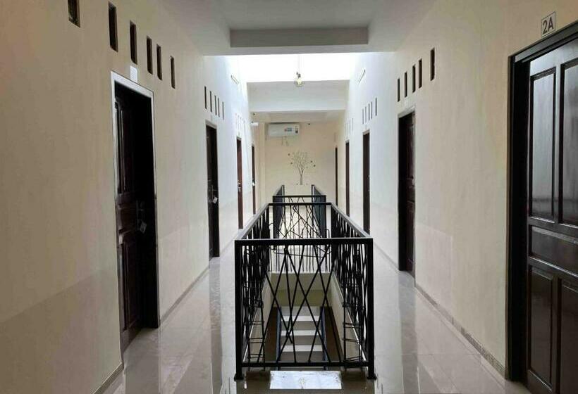 בית מלון כפרי Hartono Inn Seturan Mitra Reddoorz