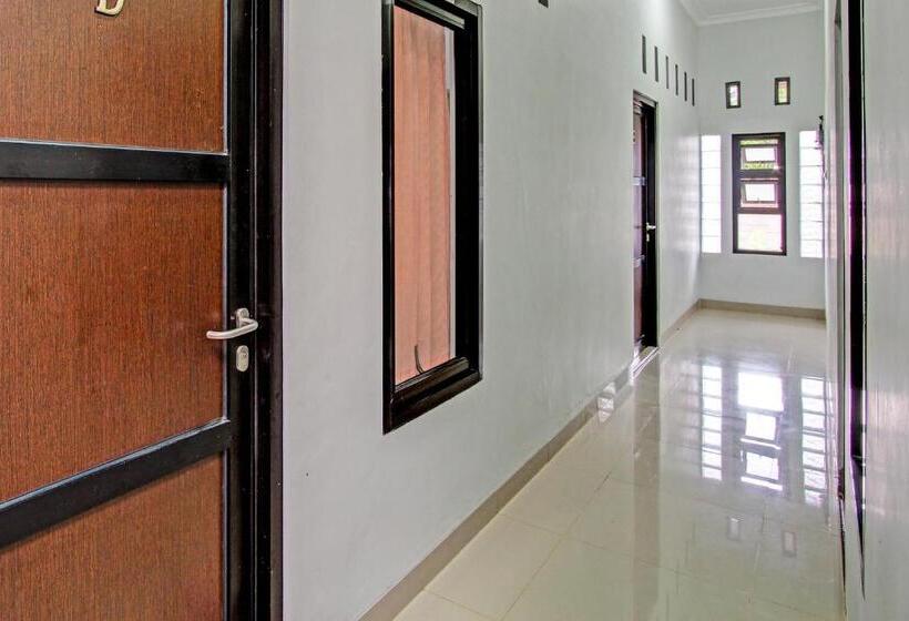 호텔 Oyo 92071 Yusman Homestay