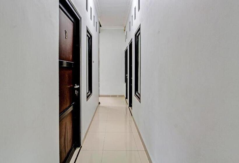 호텔 Oyo 92071 Yusman Homestay