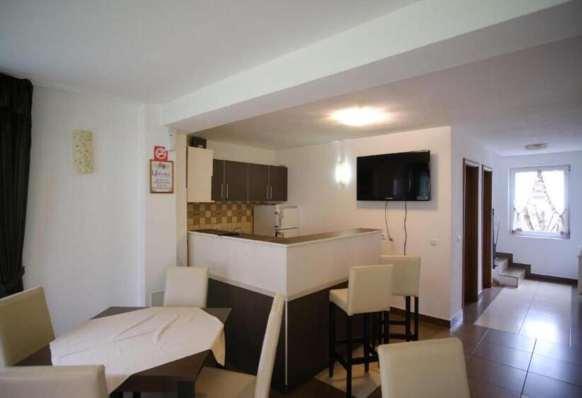 Pensiunea Padurea Verde