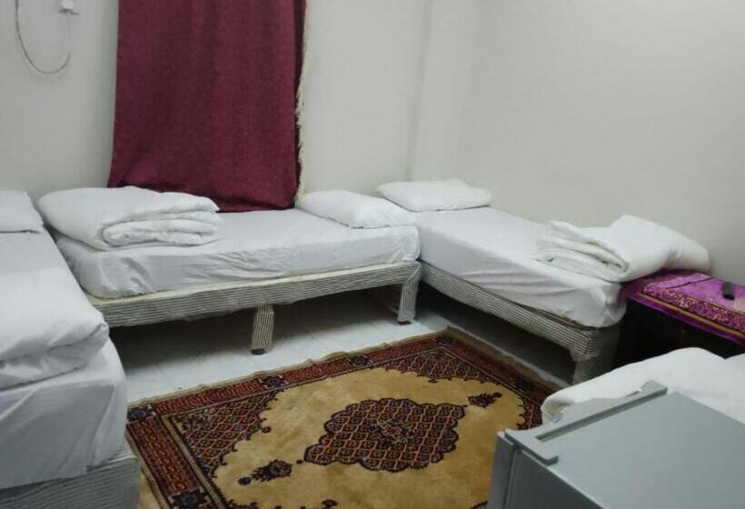 Отель الراوي العزيزية