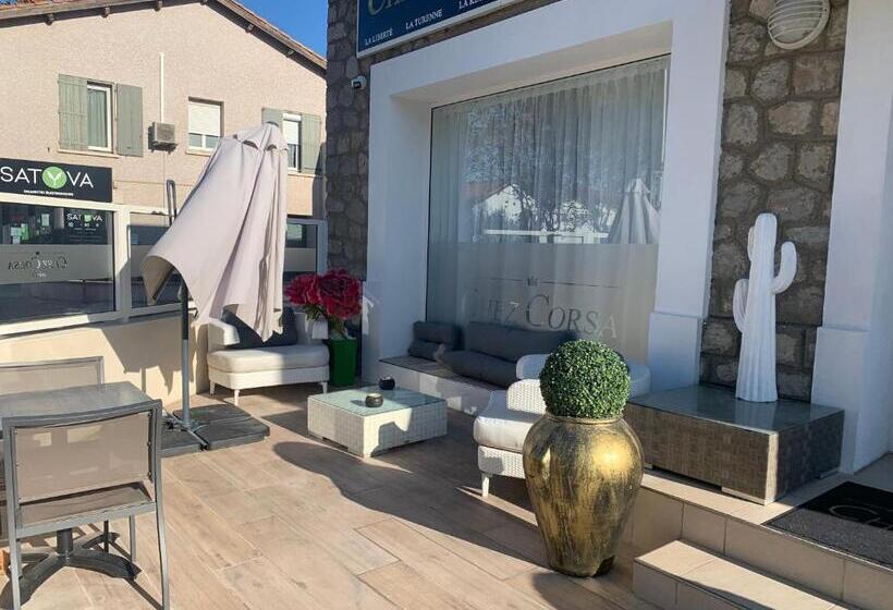 تختخواب و صبحانه La Corsa Chambre Familiale Deluxe