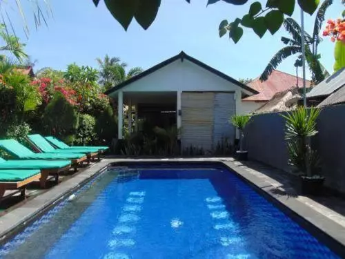 تختخواب و صبحانه Sister Bungalow 2