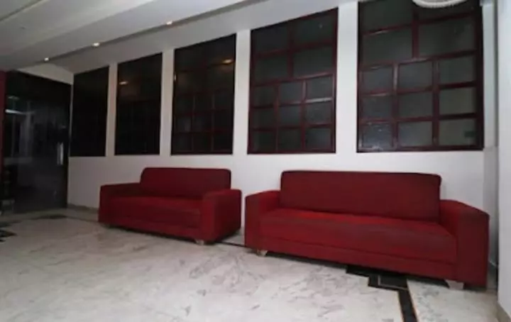 D’ Seasons Hotels & Restaurant By Wb Inn