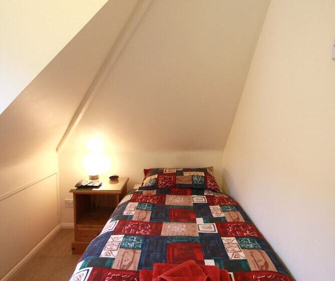 Abacus Bed And Breakfast, Blackwater, Hampshire