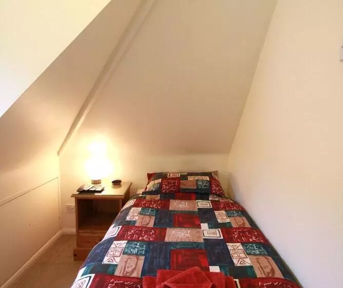 Abacus Bed And Breakfast, Blackwater, Hampshire