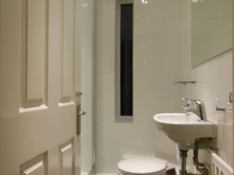 Abacus Bed And Breakfast, Blackwater, Hampshire