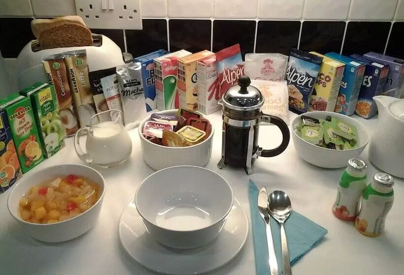 Abacus Bed And Breakfast, Blackwater, Hampshire