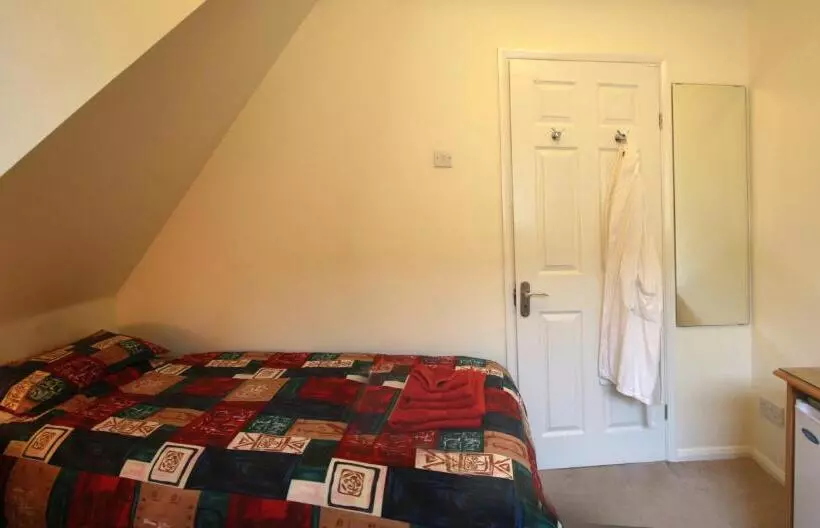 Abacus Bed And Breakfast, Blackwater, Hampshire