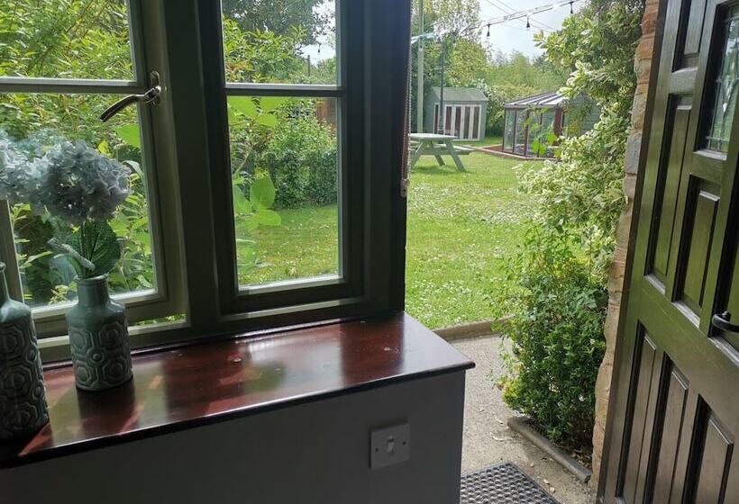 مبيت وإفطار The Babbling Brook