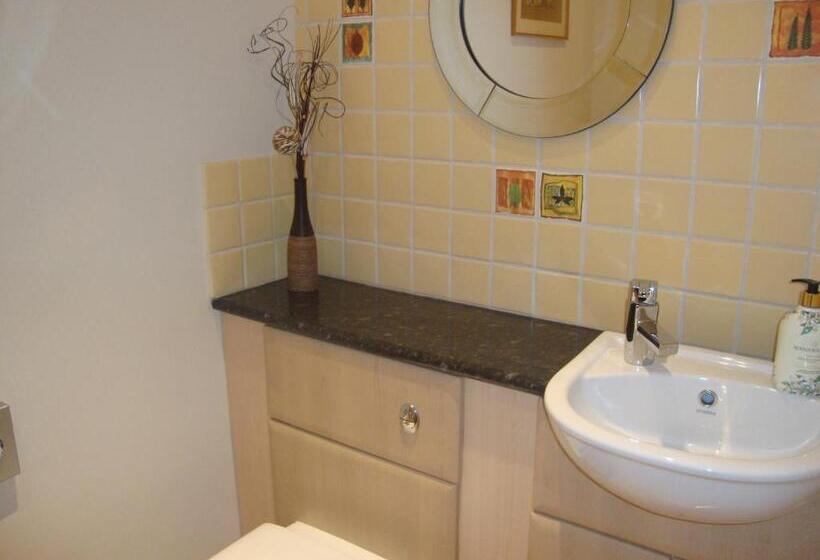 Aamiaismajoitus (B&B) The Paddock