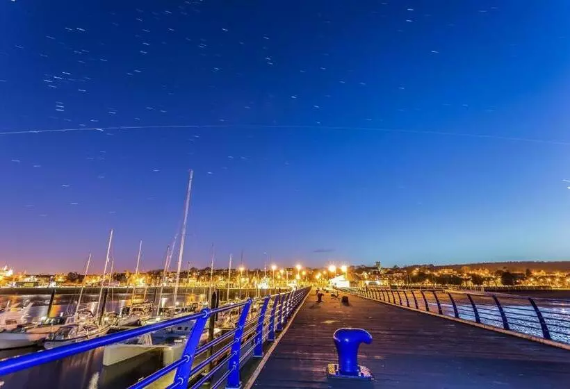 تختخواب و صبحانه Thornbank House