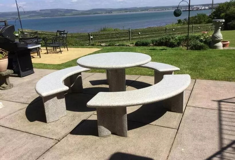 تختخواب و صبحانه Thornbank House