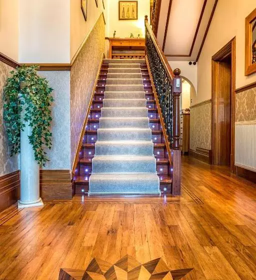 تختخواب و صبحانه Thornbank House