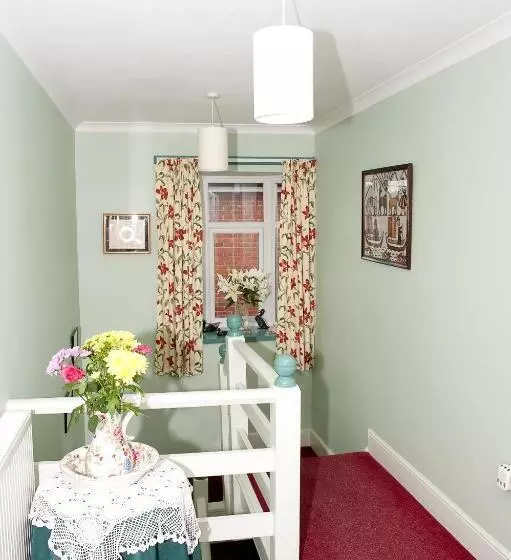 Holbrook Bed And Breakfast