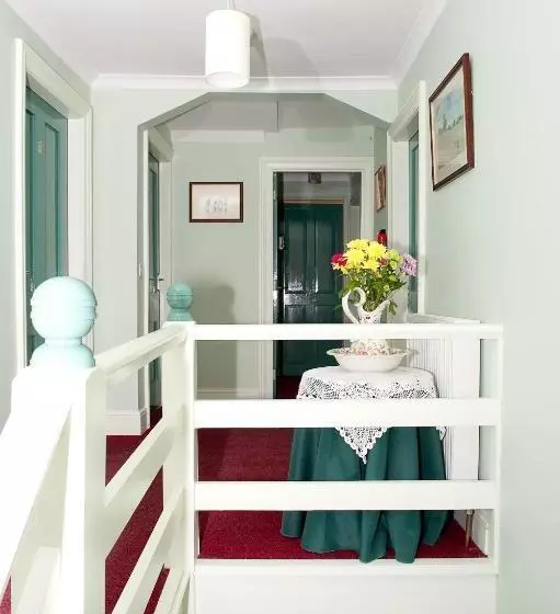 Holbrook Bed And Breakfast