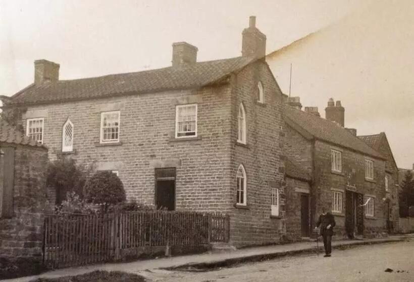 בית מלון כפרי April Cottage